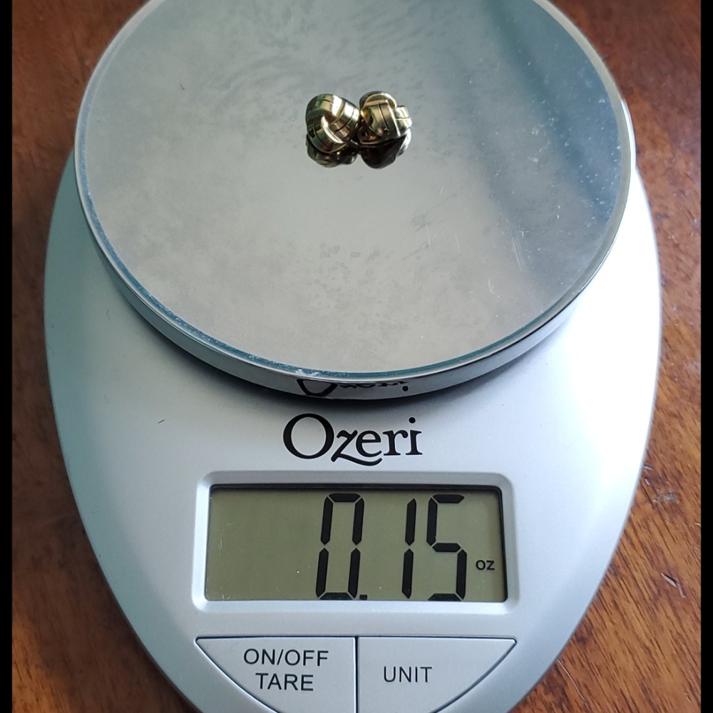 🎉HP🎉14K GERM Yellow Gold Sculpted Dome Clip on - Picture 9 of 10